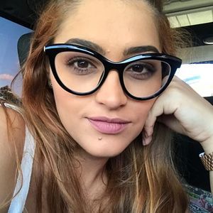 Meet your Posher, Krystal